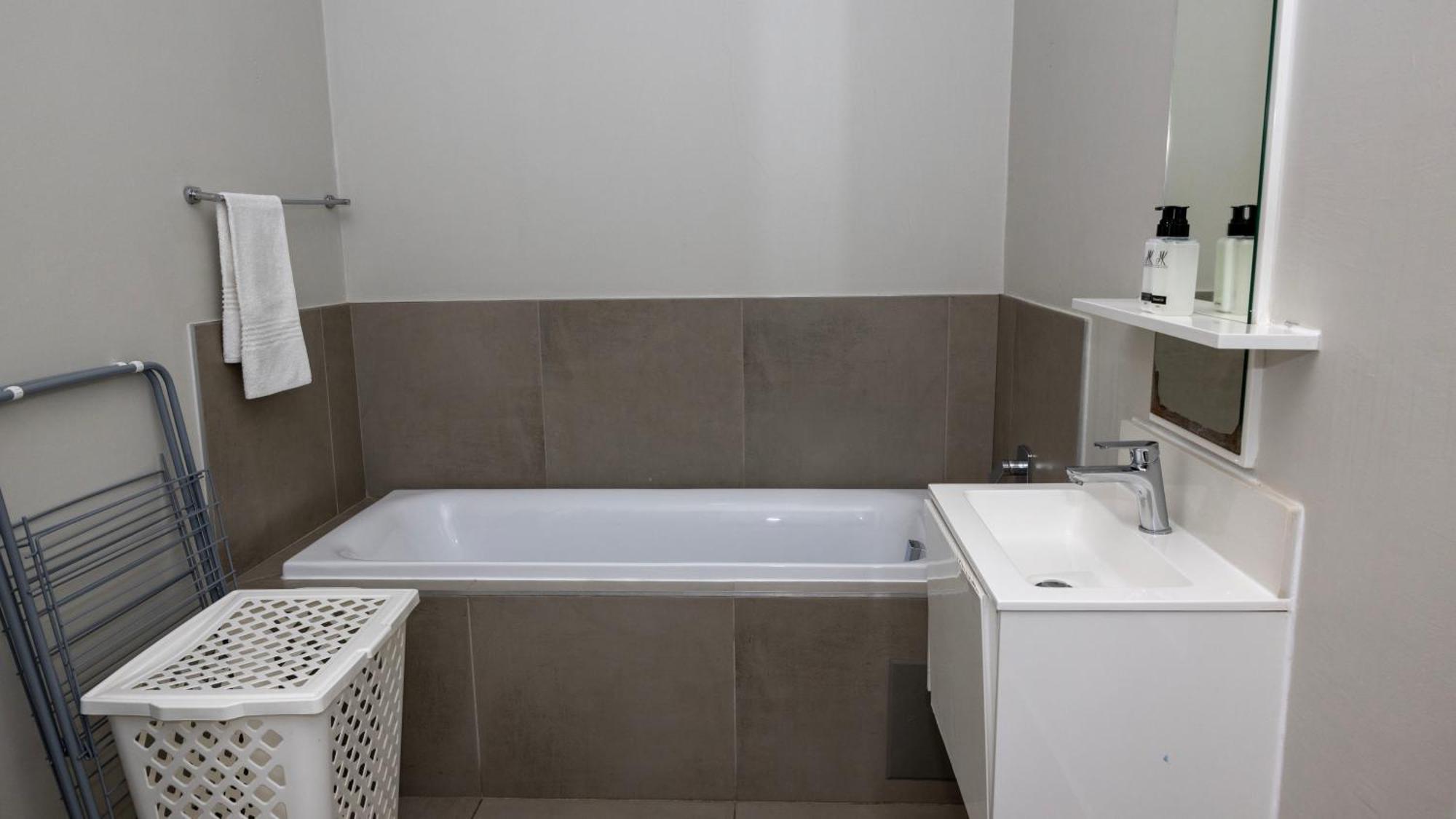 Apartamento Charming 2 Bedroom High Speed Wifi *
