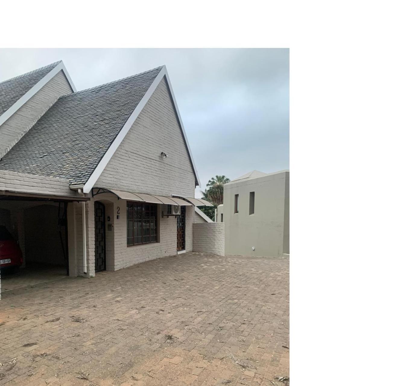 Secure Gem In Heart Of Sandton Apartment *