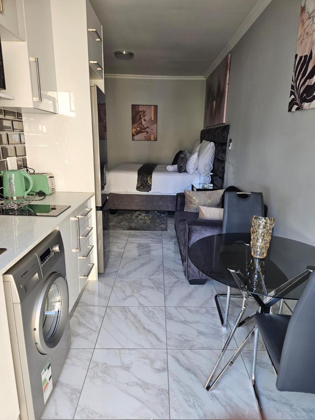 Fezeu's Place Guest house Johannesburg