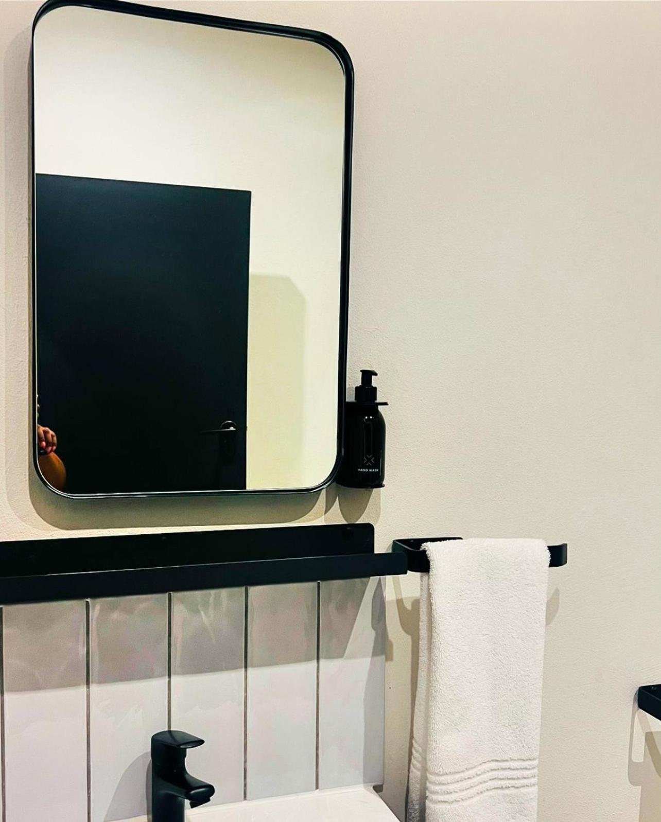 Hotel Spacious In Sandton, Joanesburgo