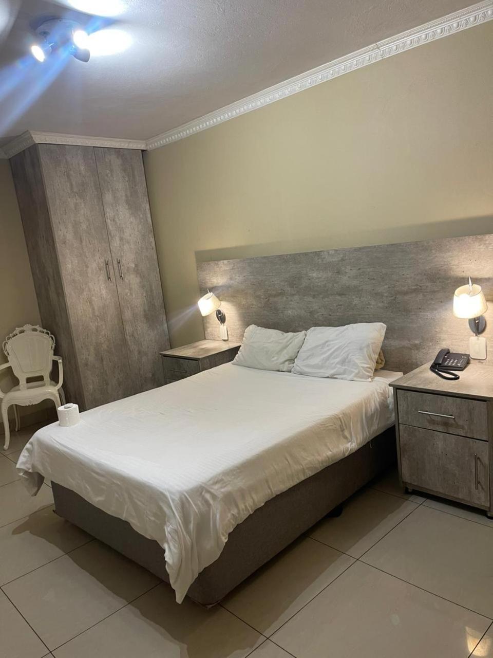 Hotel Signature 3*