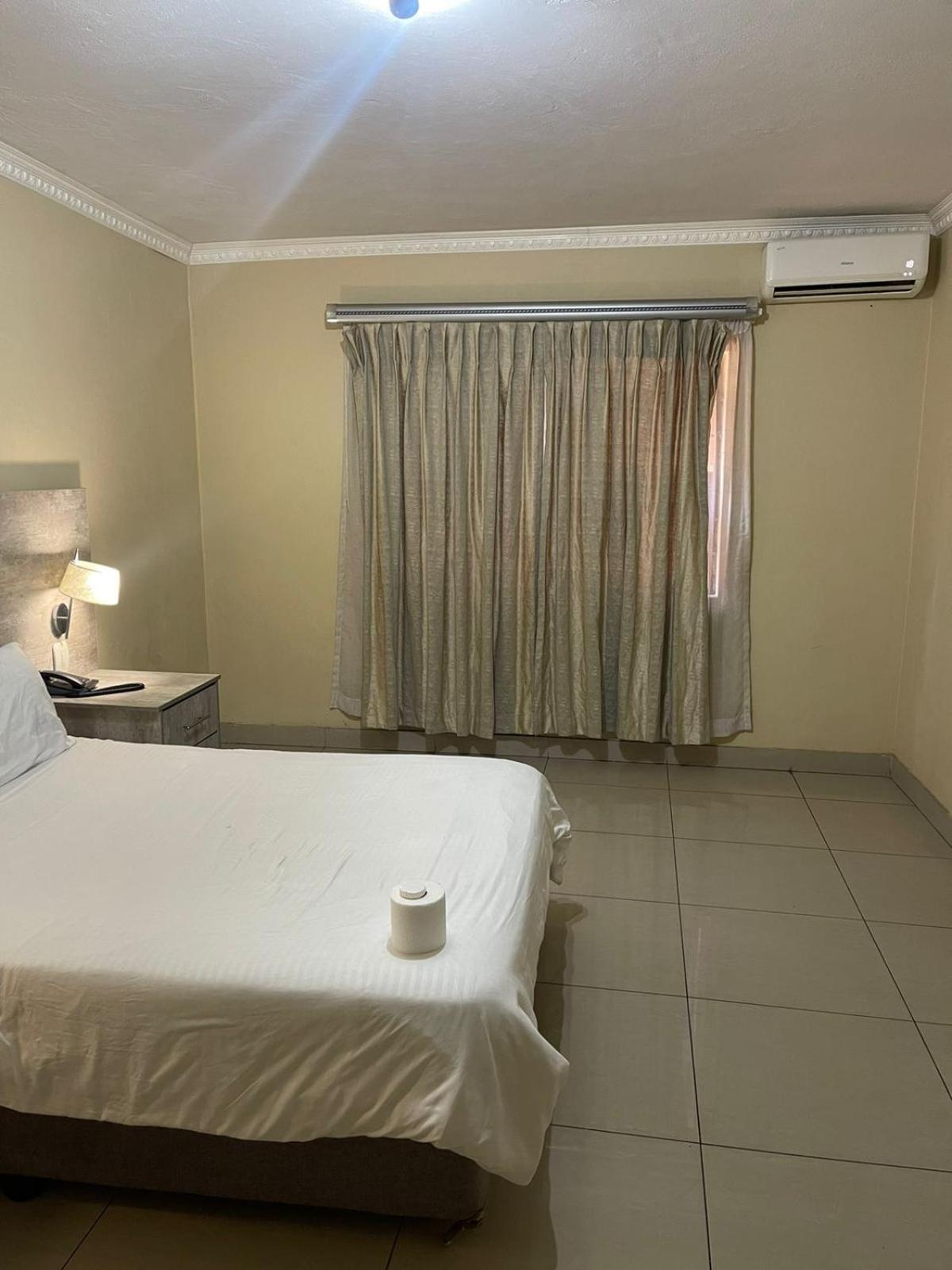 Signature Hotel 3*