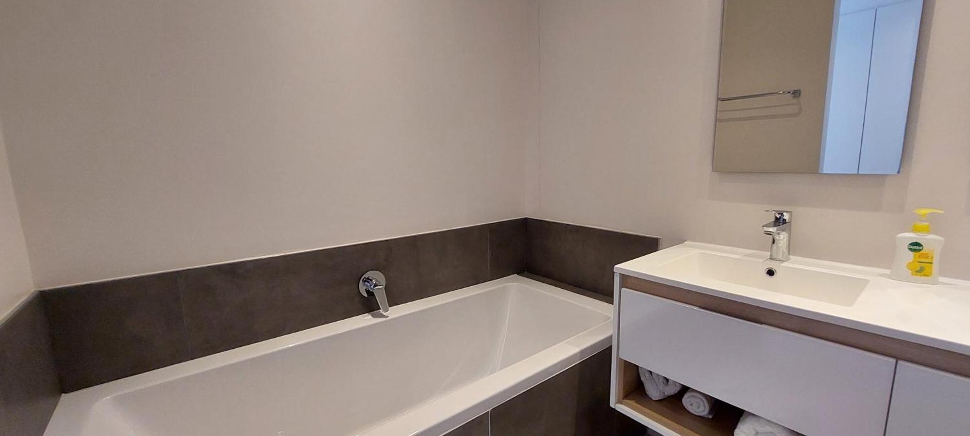 Sandton Gate Luxury 2 Bed - *
