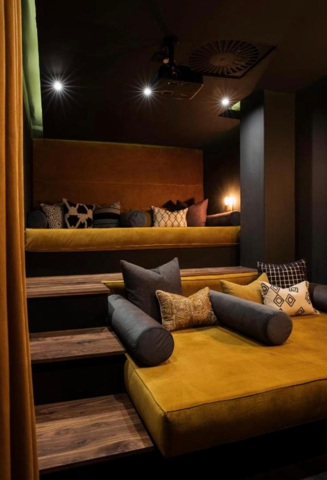 Spacious One-bedroom In Sandton Johannesburg