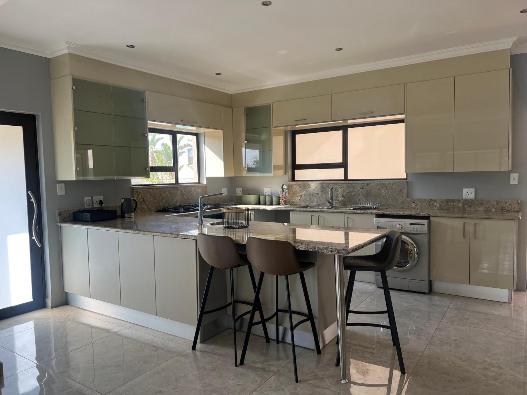 Serene Escape - Near Sandton, Melrose And Illovo Johannesburg