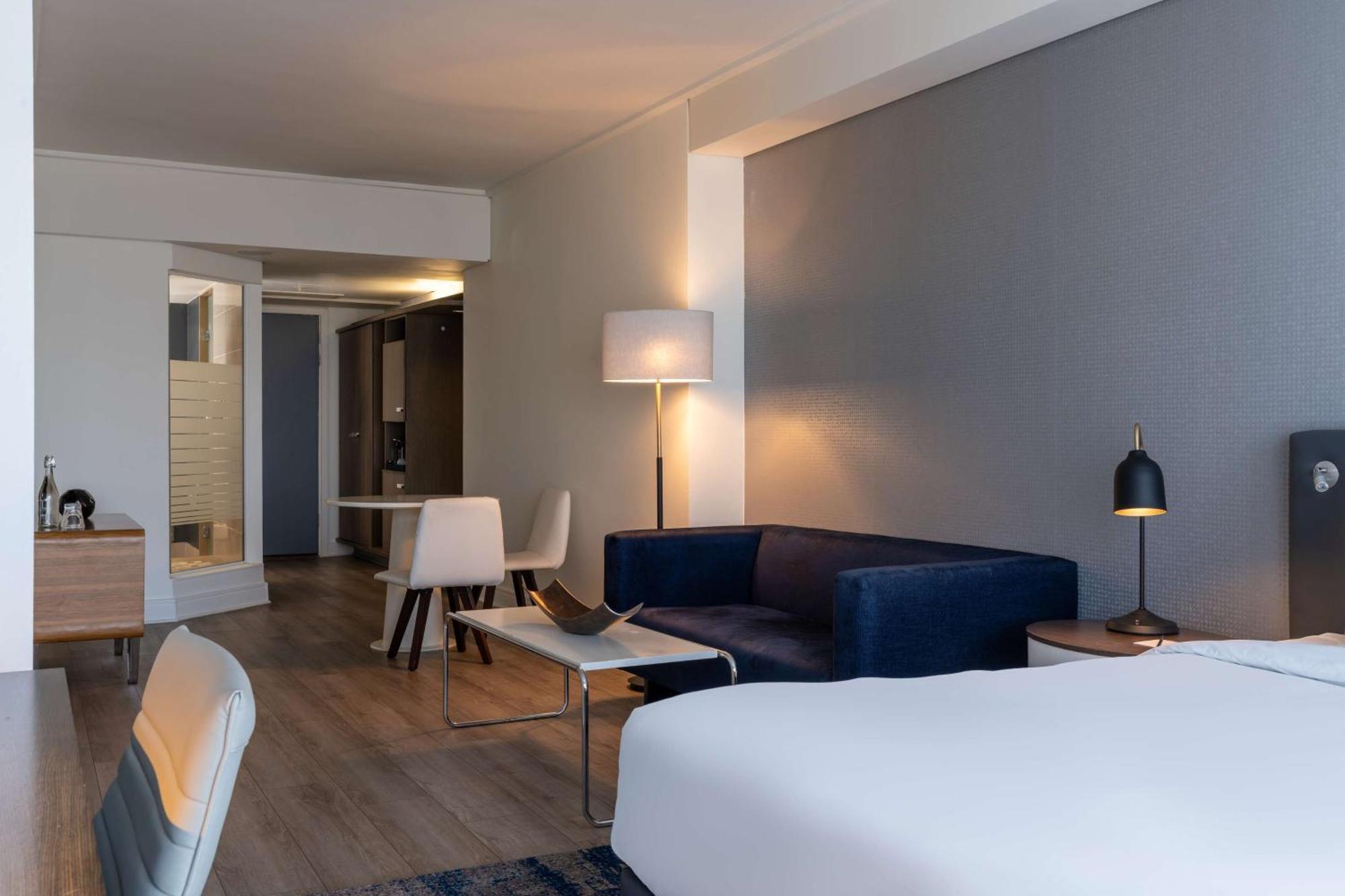 Radisson Blu Gautrain Hotel, Sandton