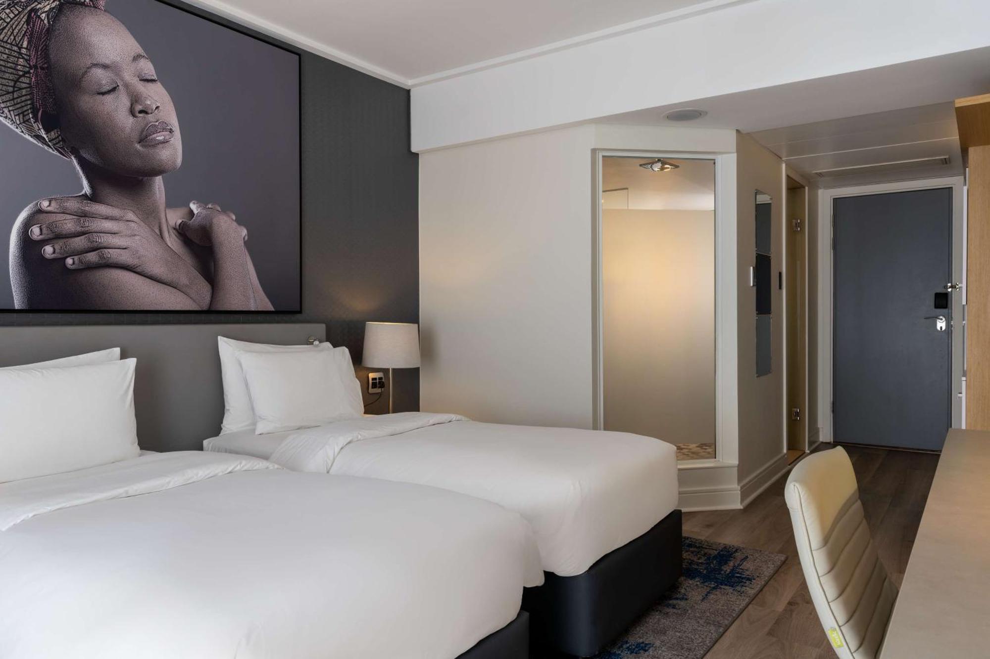 Radisson Blu Gautrain Hotel, Sandton 4* Johannesburg
