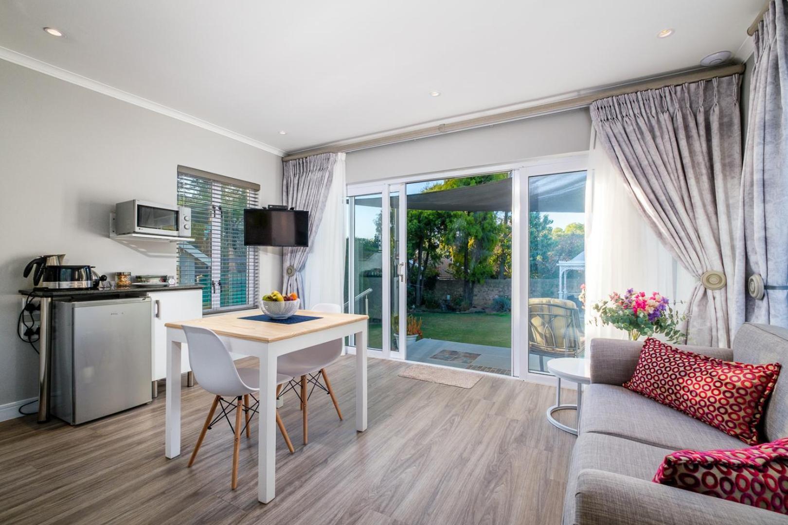 49-on-cherry 4* Johannesburg