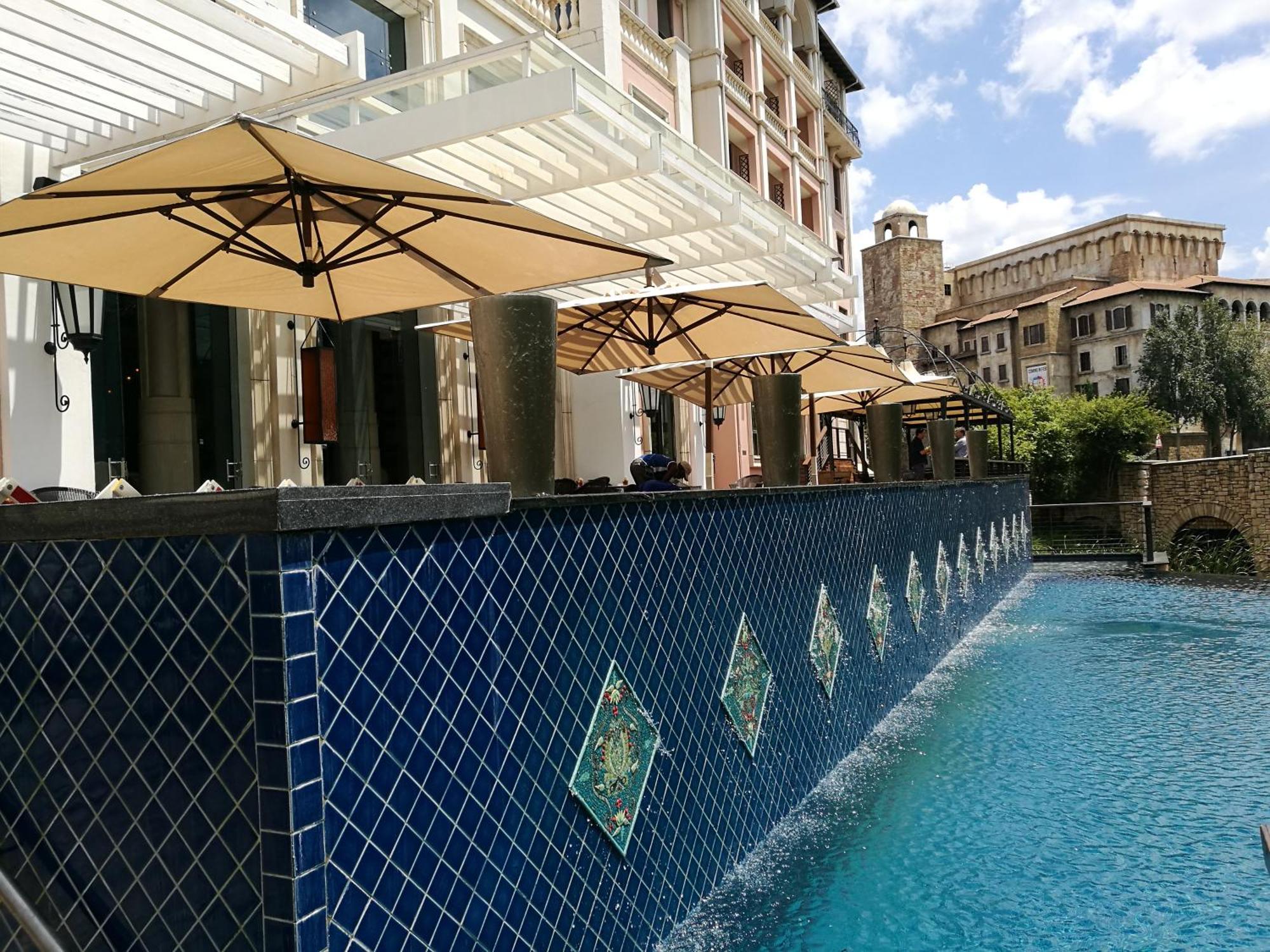 Pivot Montecasino Hotel 4*