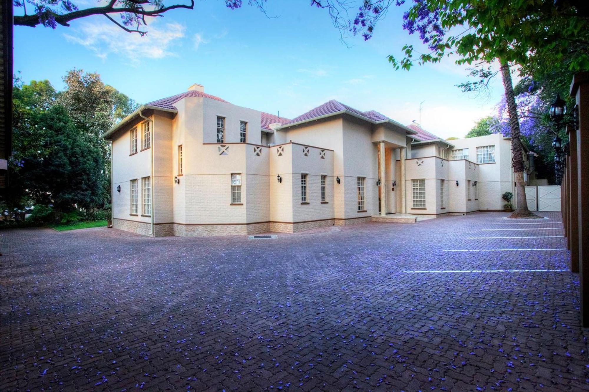 Hotel 10 2nd Avenue Houghton Estate By Dream
