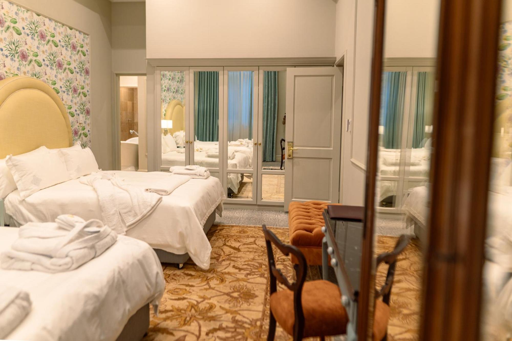 The Monarch Hotel 5*
