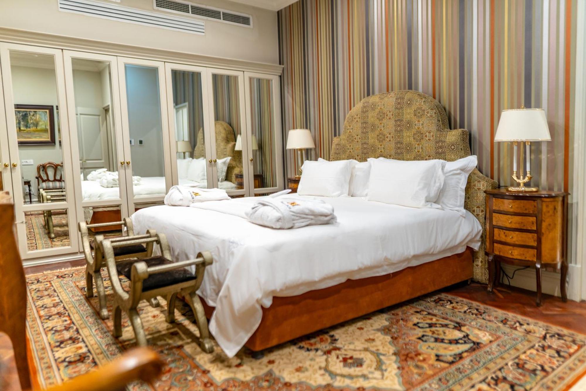 The Monarch Hotel 5*