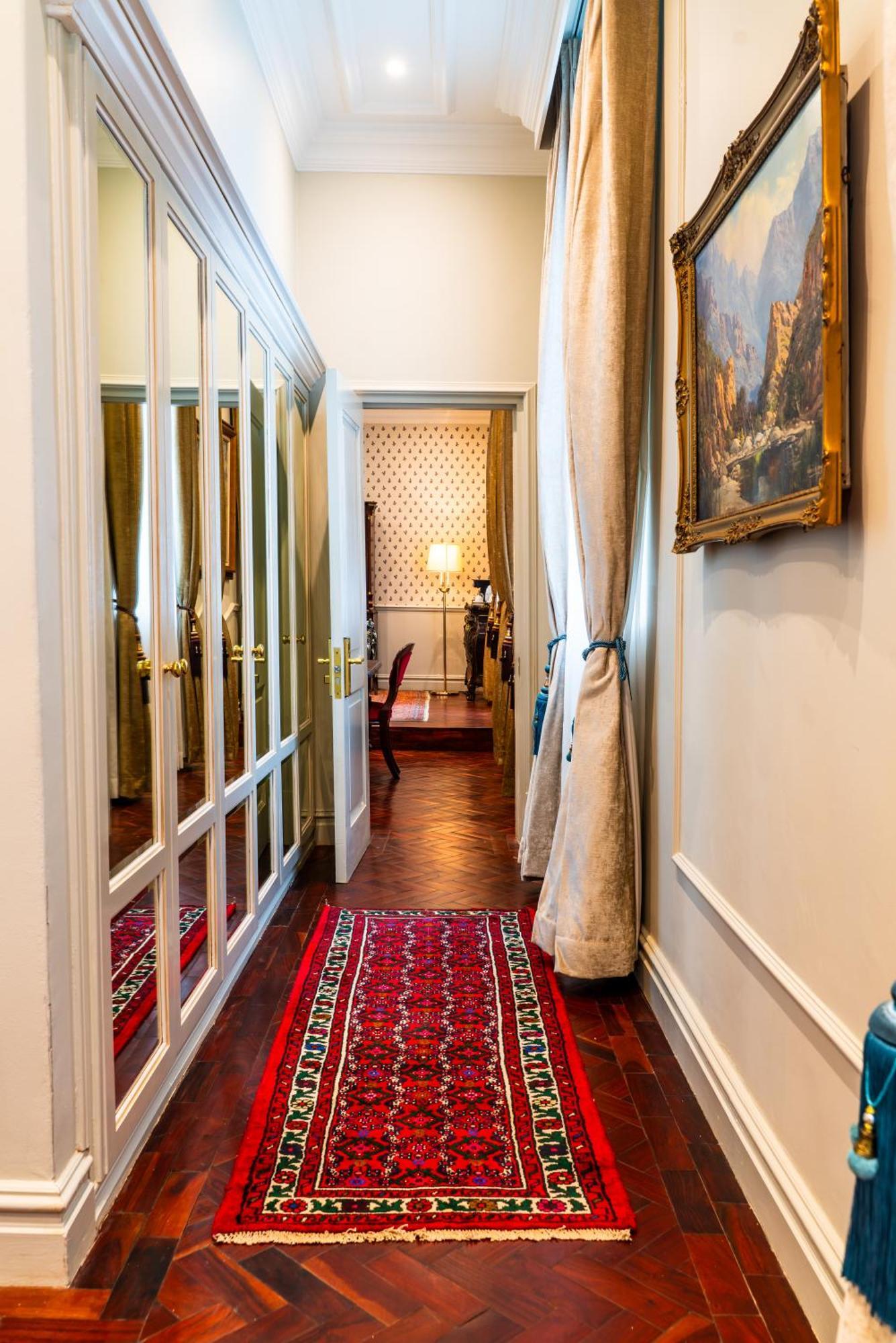 The Monarch Hotel 5*