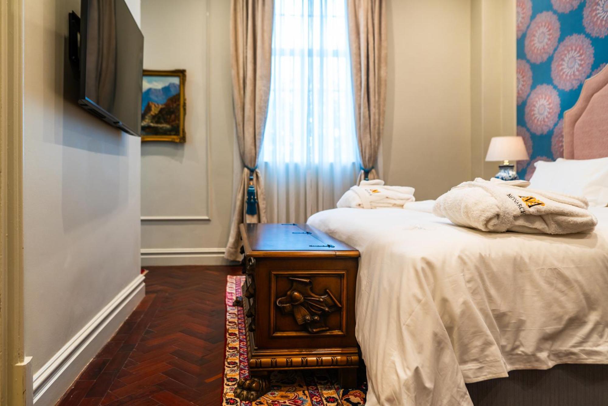 The Monarch 5* Johannesburg
