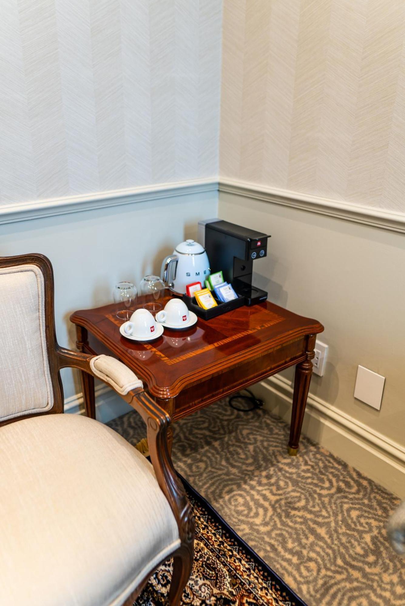 The Monarch Hotel 5*