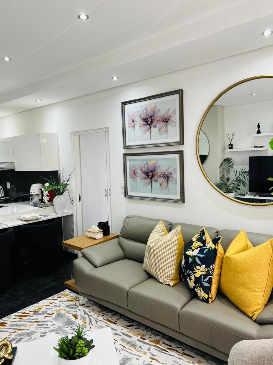 Delight Luxurious 37 Angus Road Bedfordview Apartment