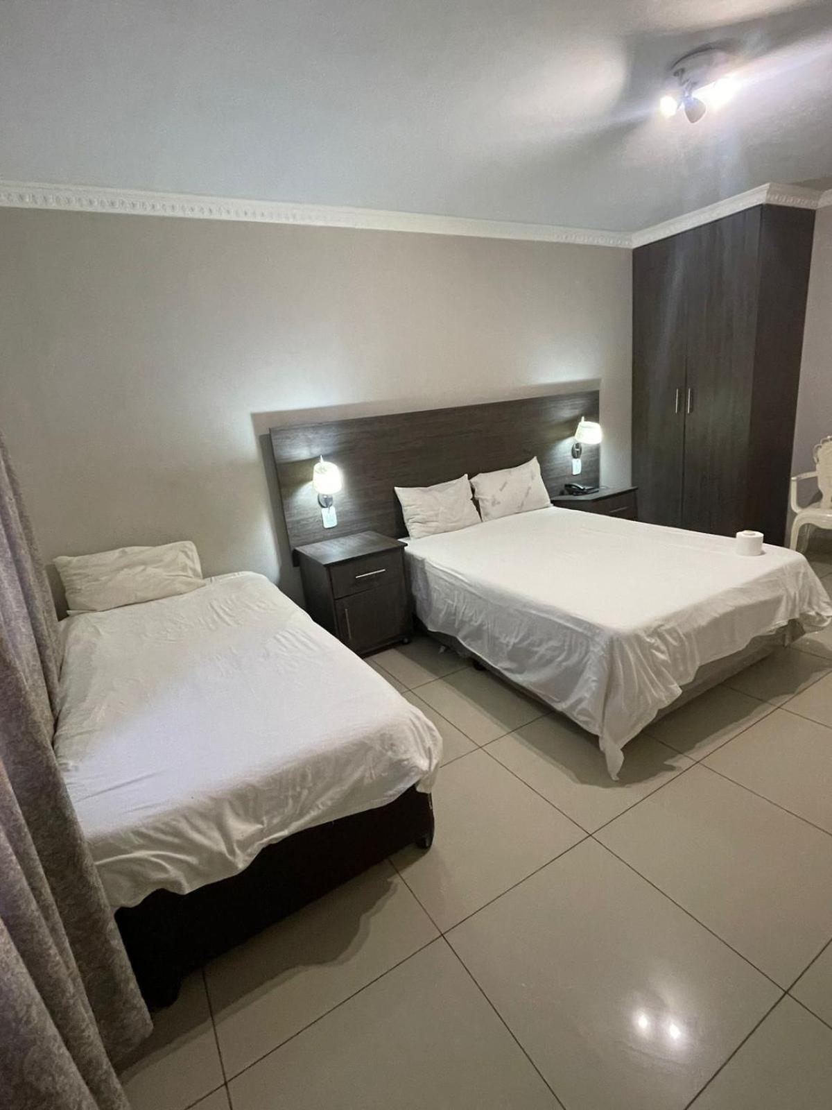 Signature Hotel