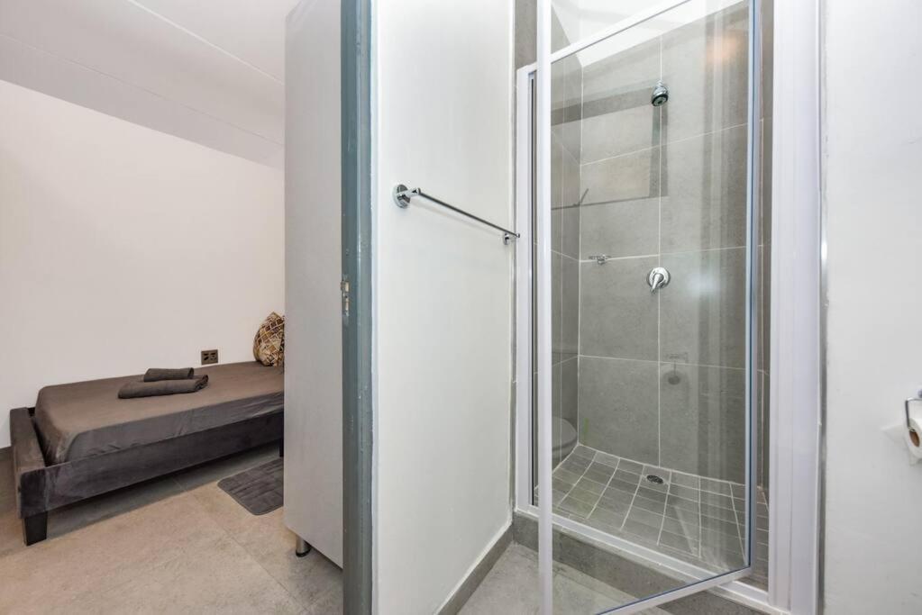 V&s Apartments-luxury Apartment4 Johannesburg