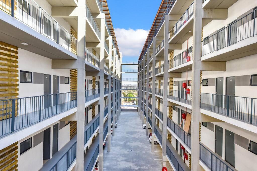 V&s Apartments-luxury Apartment4 Apartment Johannesburg