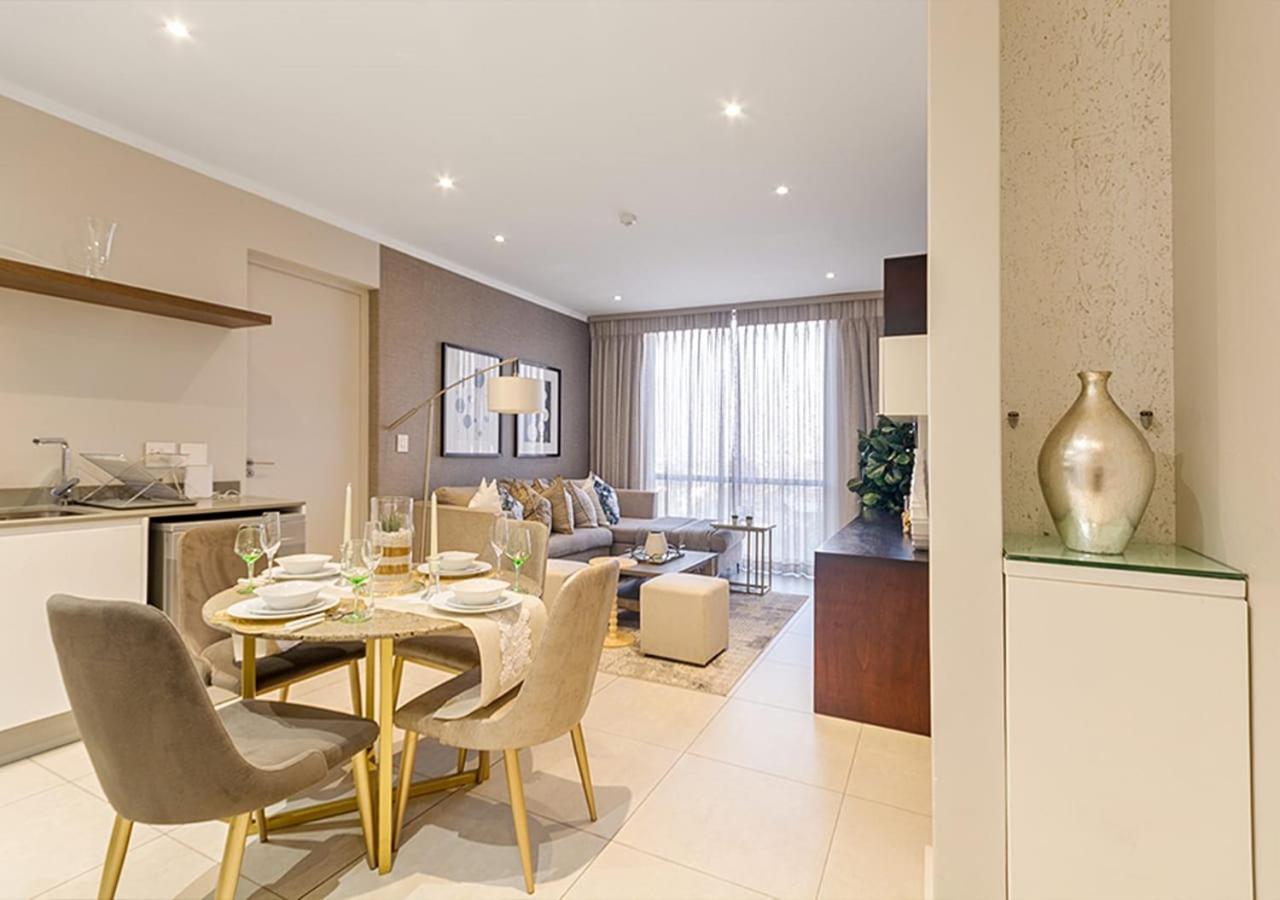 Apartment Masingita Towers Elegant Power & Water Backup *