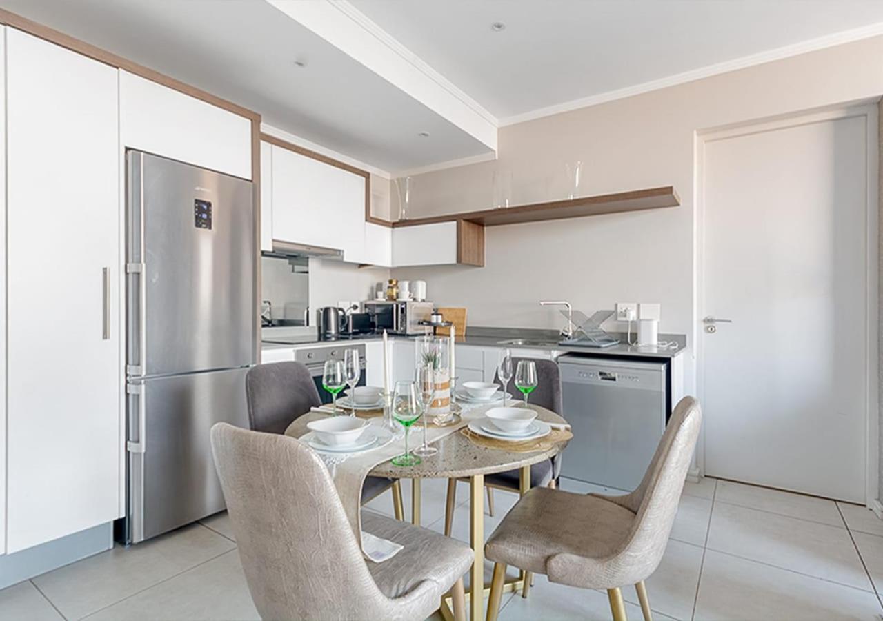 Masingita Towers Elegant Power & Water Backup * Johannesburg