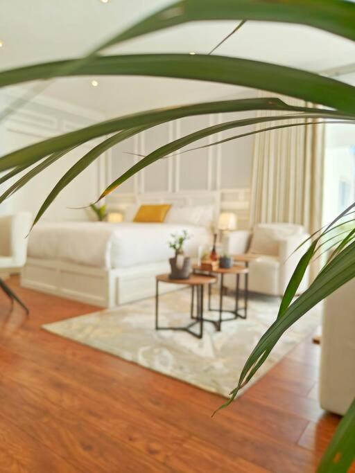 Blessed House Luxury Into Nature In Sandton *