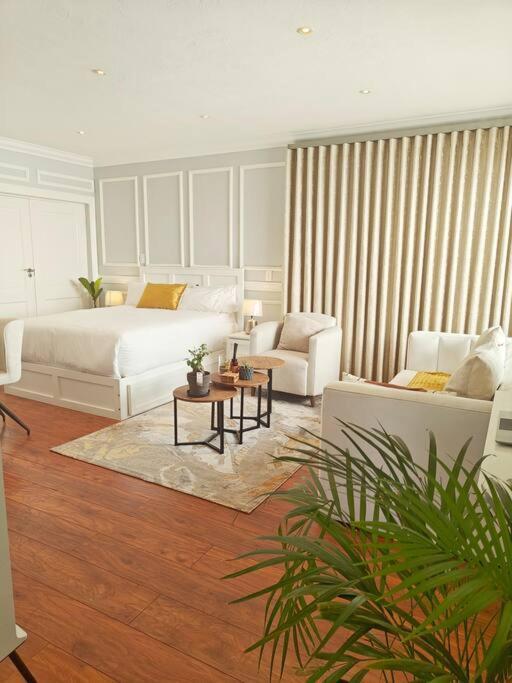 Blessed House Luxury Into Nature In Sandton Holiday home *