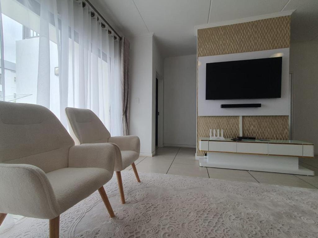 Lm Company Apartment *