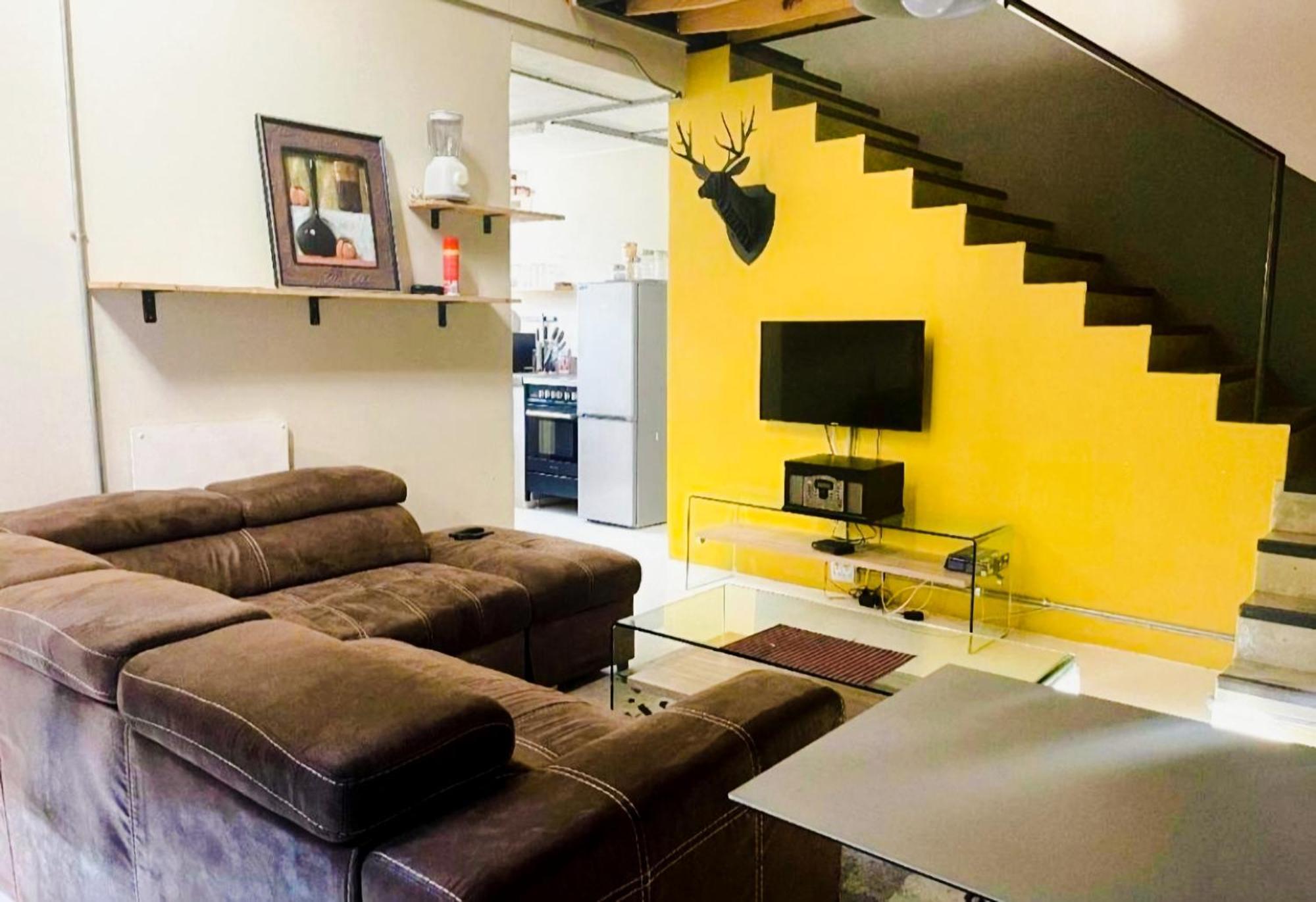2-4 Sleeper 2 Bed In Maboneng, Apartamento Joanesburgo