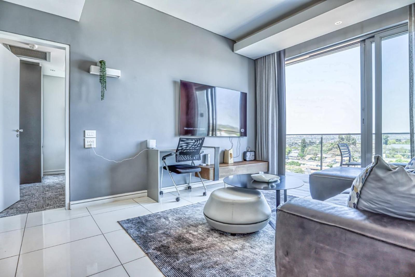 The Capital On The Park-luxurious 8th Floor Sandton Johannesburg