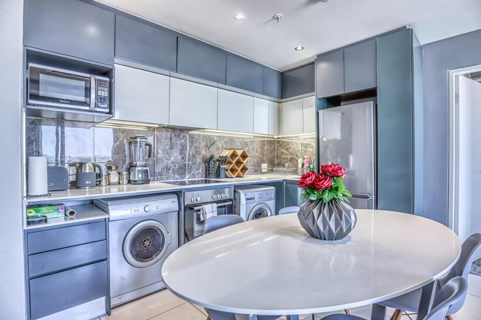 The Capital On The Park-luxurious 8th Floor Sandton Apartment *