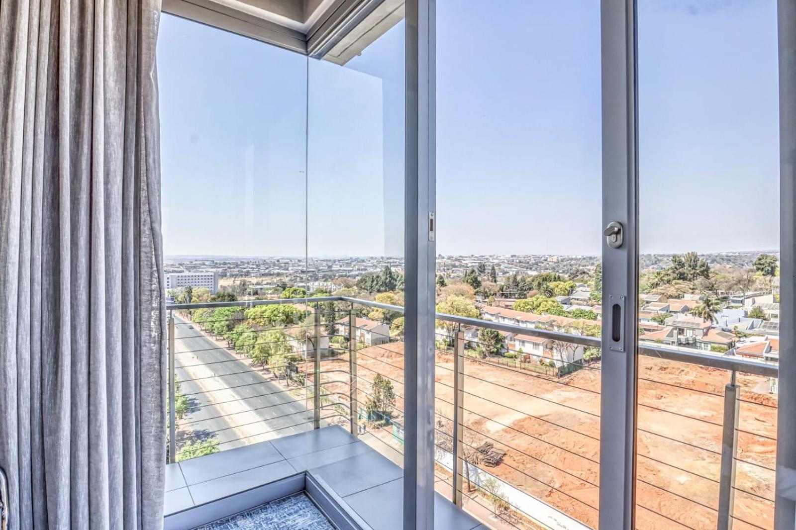 Apartment The Capital On The Park-luxurious 8th Floor Sandton *