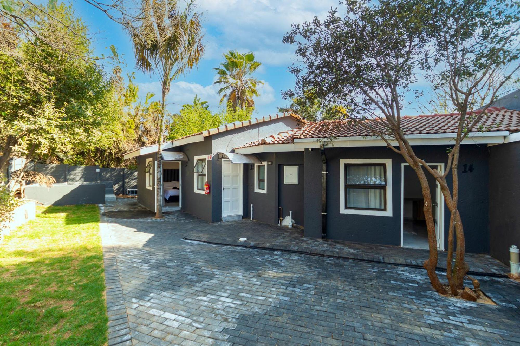 Adaia Guest house