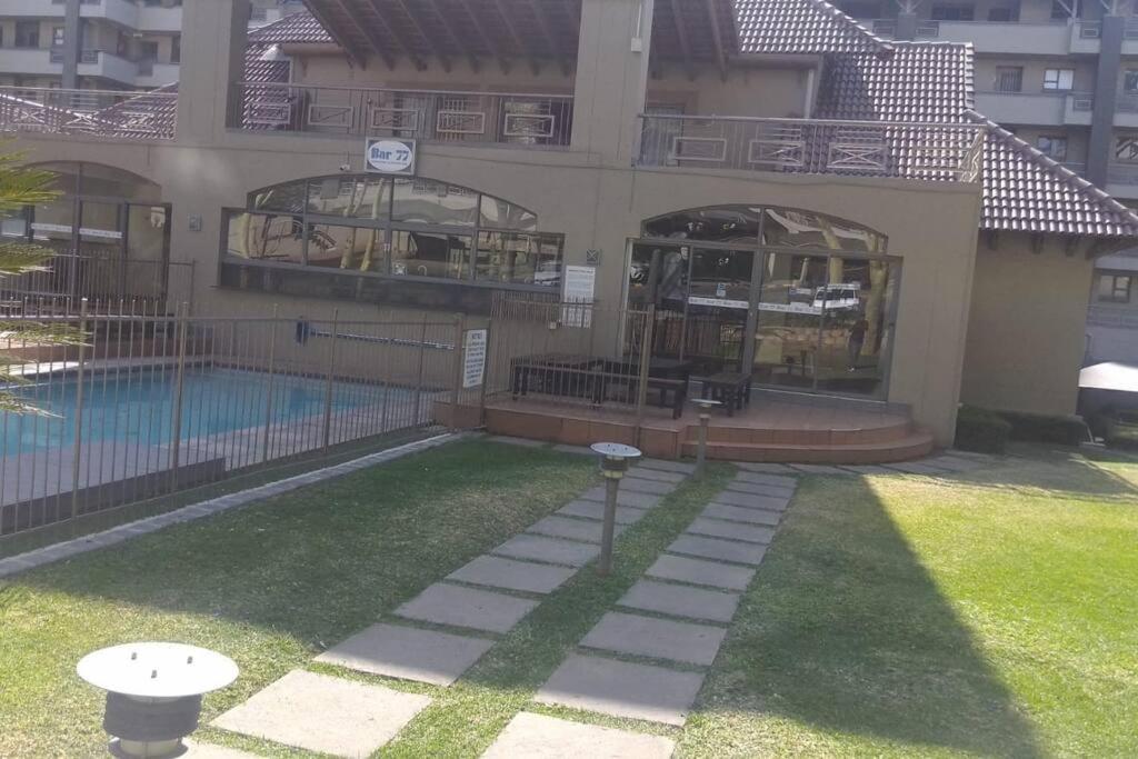 Căn hộ Mystay Sandton *
