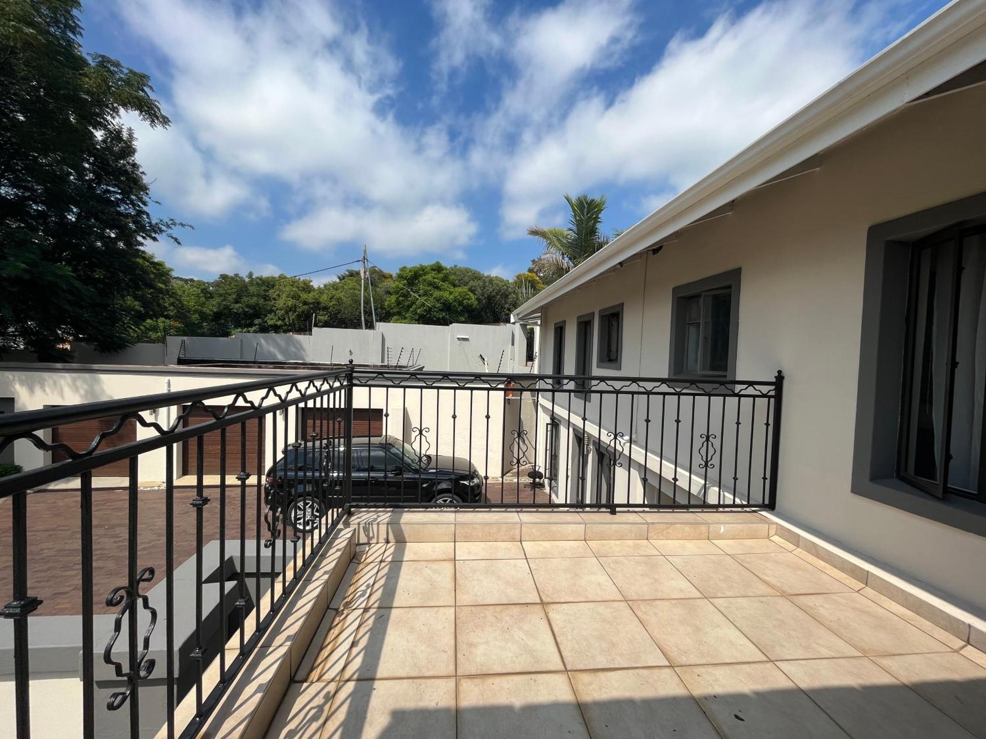4 Bedroom Elegant Bryanston * Johannesburg