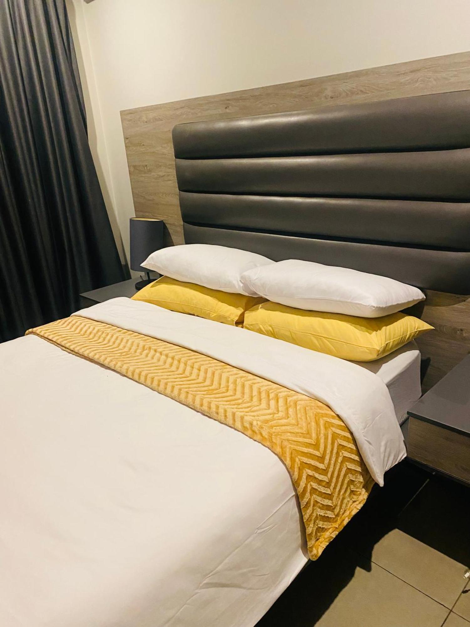 Zuriel Spaces 2 Bedrooms 2 Bathrooms Luxurious Modern Johannesburg
