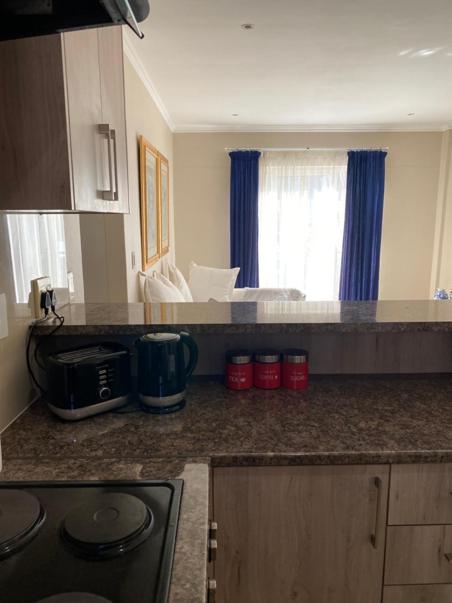 Long Stays- Or Tambo Eastgate Apartment Johannesburg