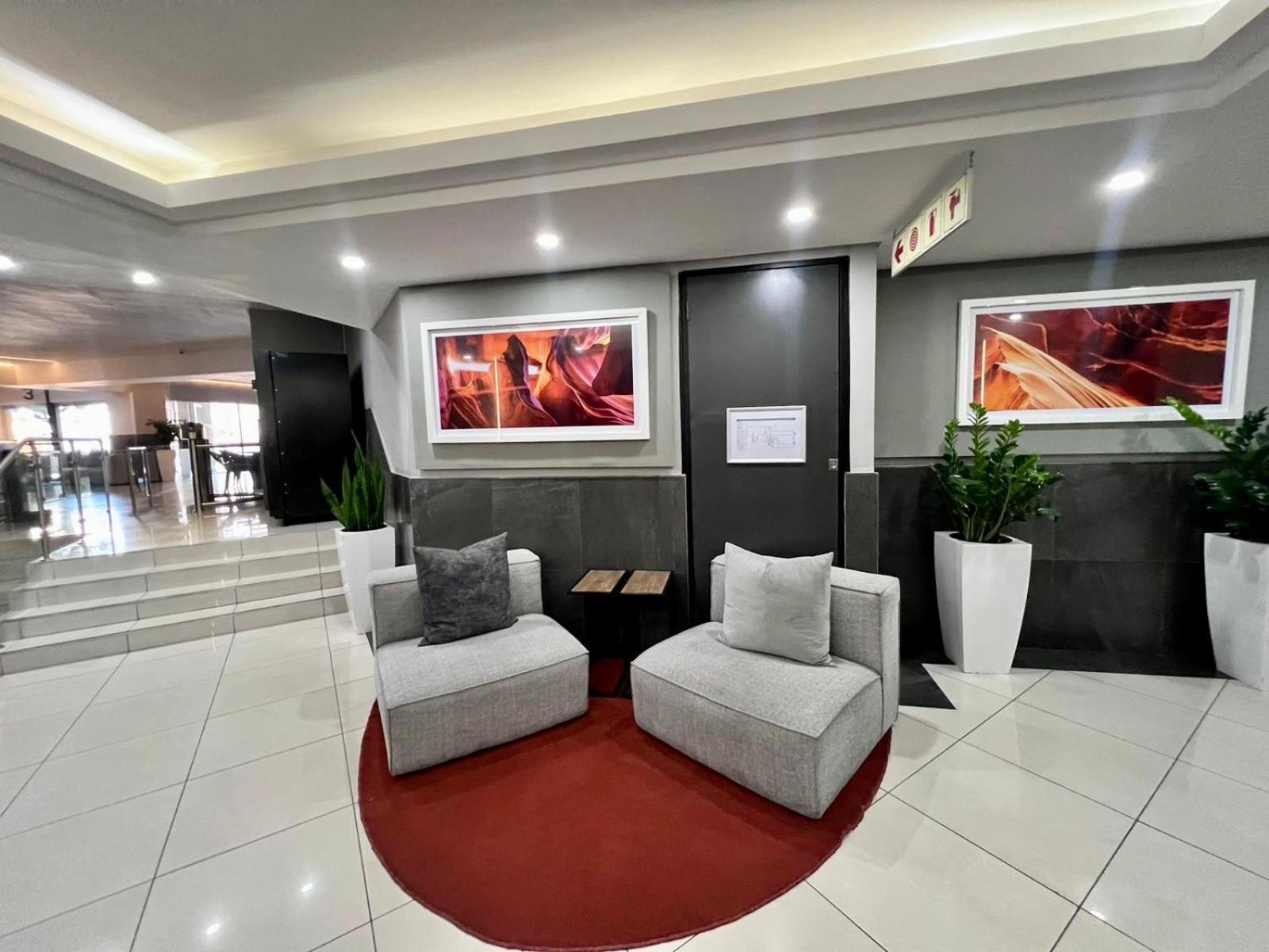 Rosebank At The Bolton * Johannesburg