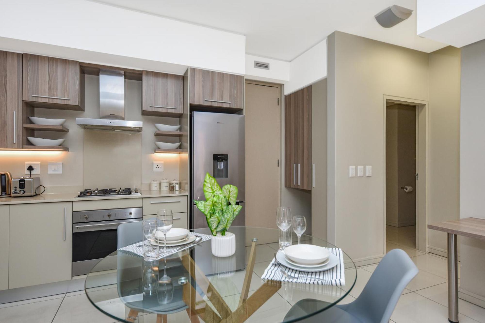 Easy - The Tyrwhitt Rosebank Johannesburg