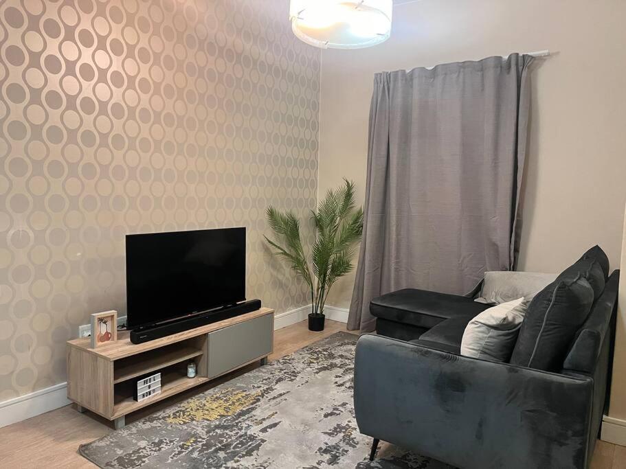 Vi's Place