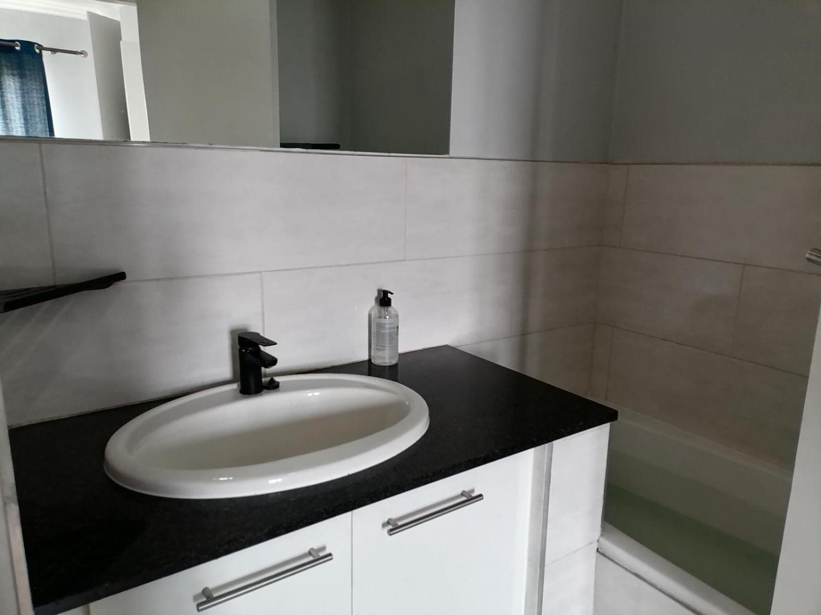 Emabheleni Executive Westpoint Apartment Johannesburg