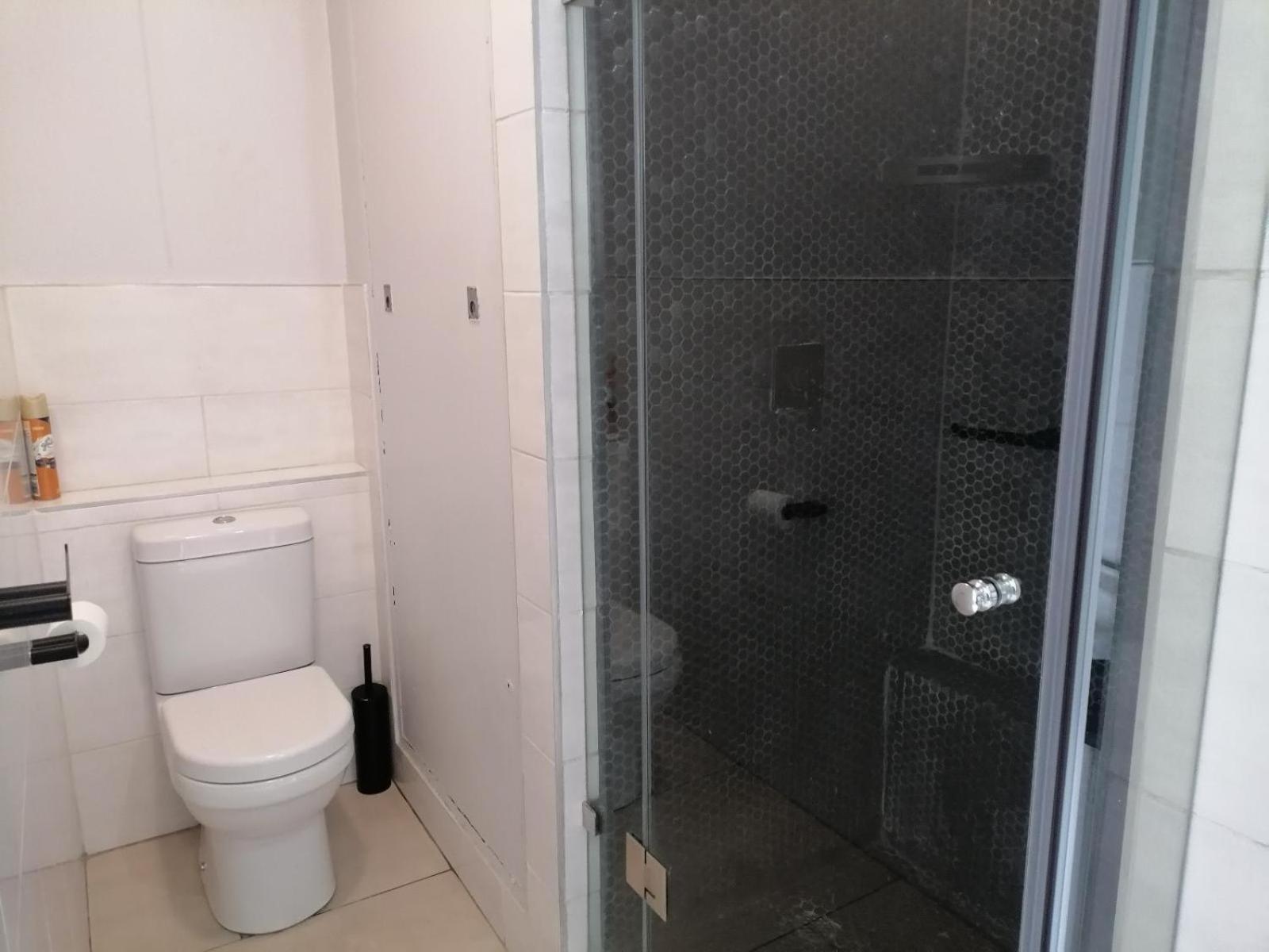 Emabheleni Executive Westpoint Apartment *