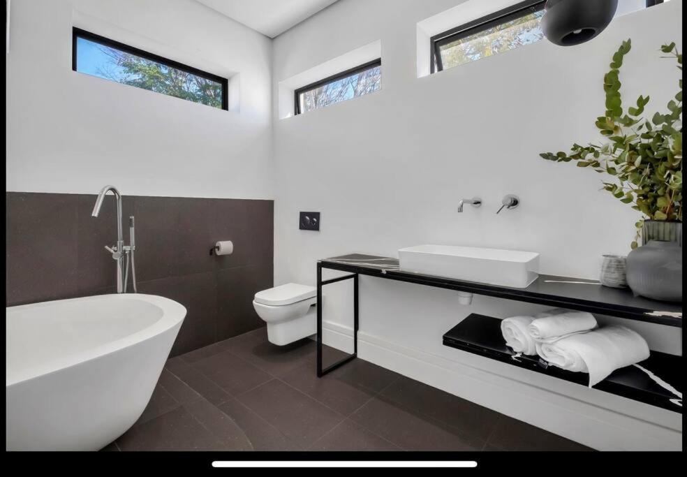 Modern Luxury In Parkhurst Villa Johannesburg
