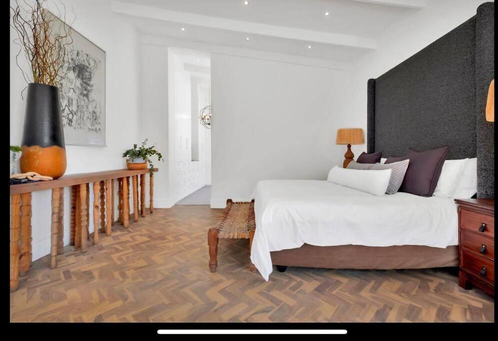 Modern Luxury In Parkhurst Villa Johannesburg