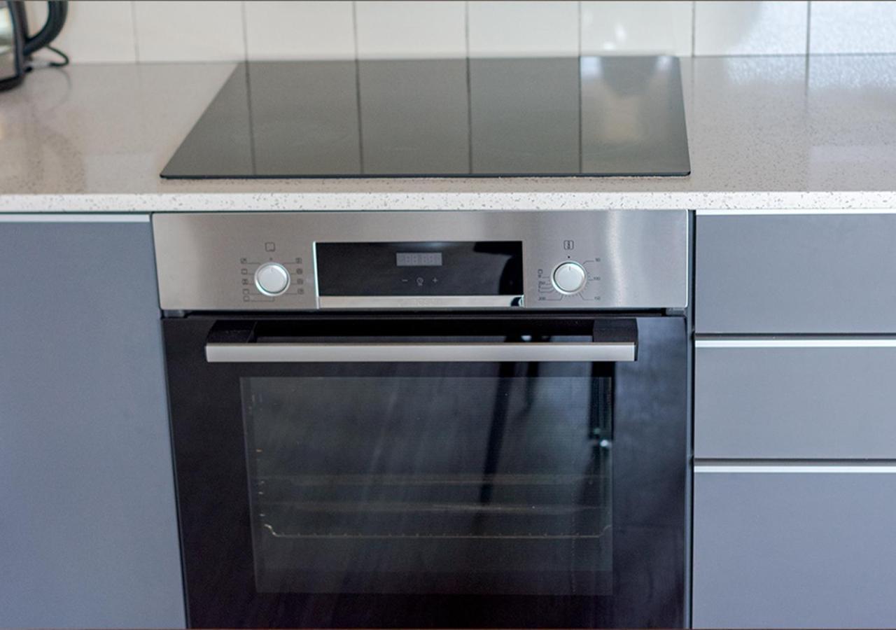 Sandton Splendid 009 Power & Water Backup Apartment *