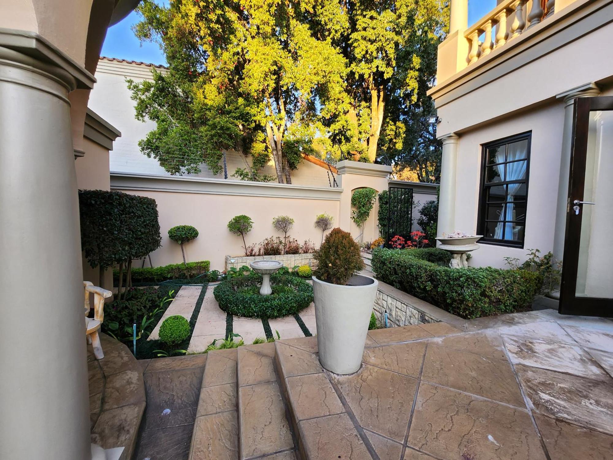 Mount Grand Boutique - 110 Mount Street *
