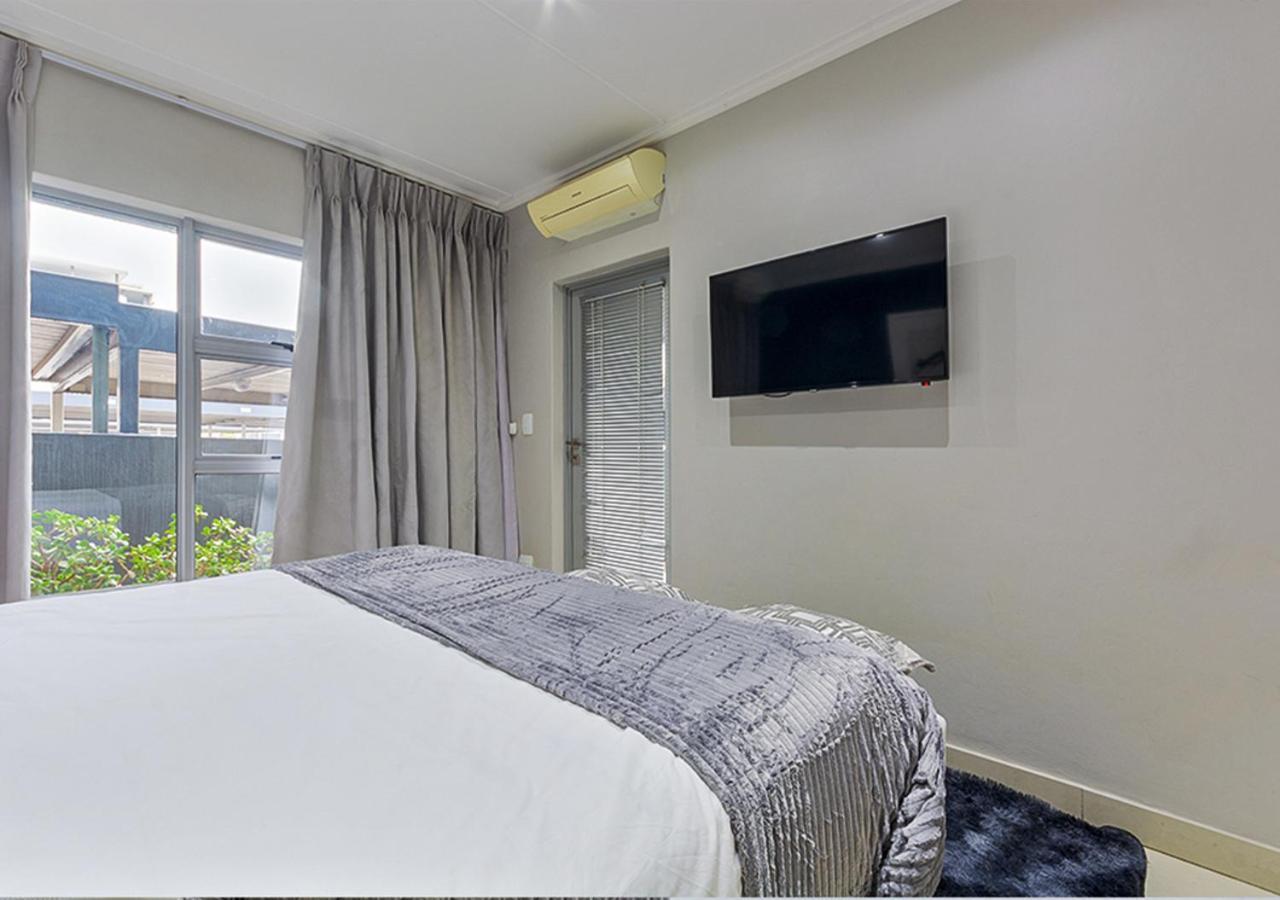Apartment Sandton Luxury Johannesburg