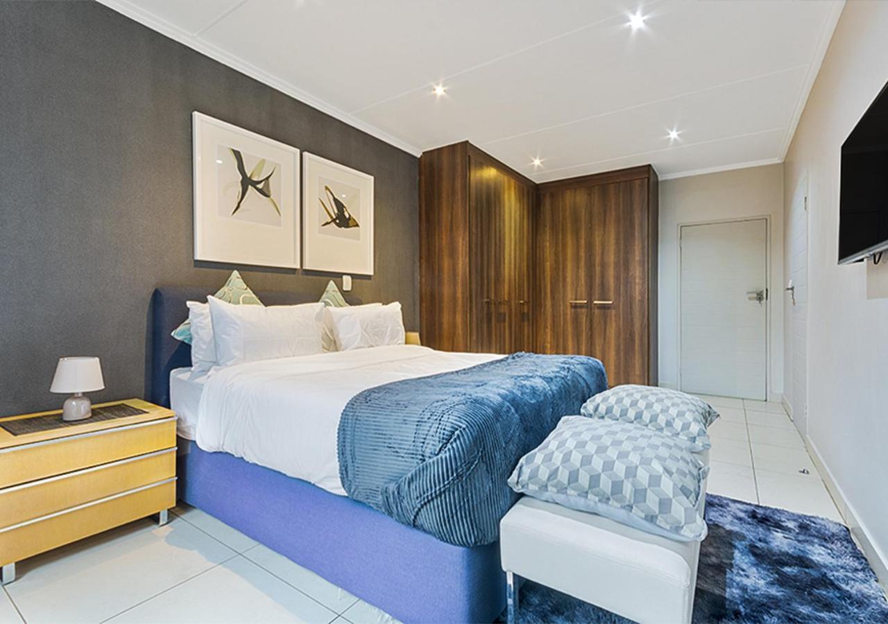 Sandton Luxury *