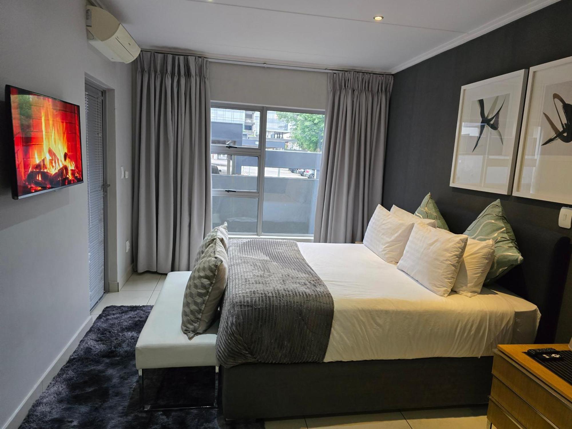Sandton Luxury * Johannesburg