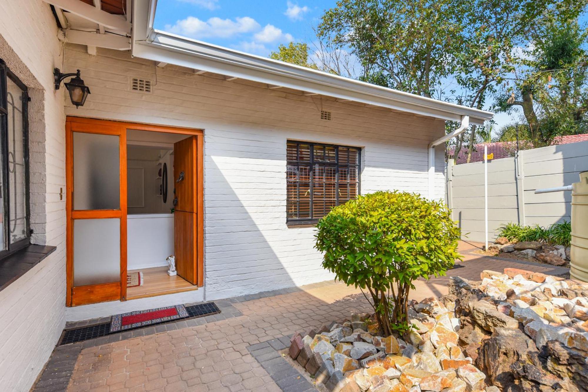 Villa Hillcrest 11 *
